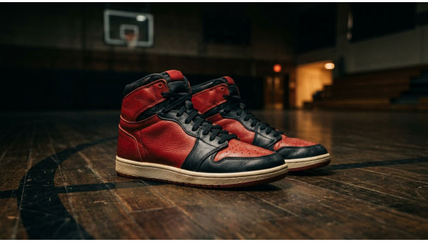 Air Jordan 1 Low Banned: как запрет кроссовок NBA создал величайшую легенду в истории