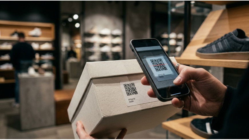 Полный гид по проверке кроссовок на оригинальность в 2026 году: QR, NFC и серийные номера