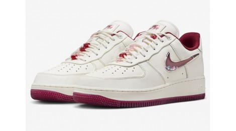 NIKE AIR FORCE 1 LOW WITH GLITTER SWOOSHES FOR VALENTINE’S DAY 2024