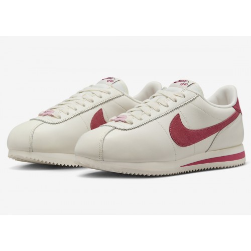 Оформите заказ на NIKE CORTEZ “VALENTINE’S DAY” и создавайте атмосферу любви!