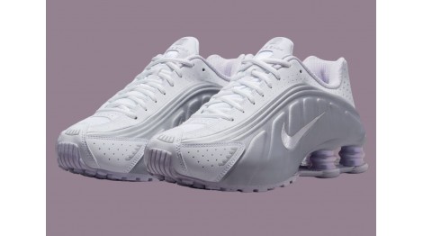 NIKE SHOX R4 “WHITE/METALLIC PLATINUM” легендарная модель начала 2000х возвращается.