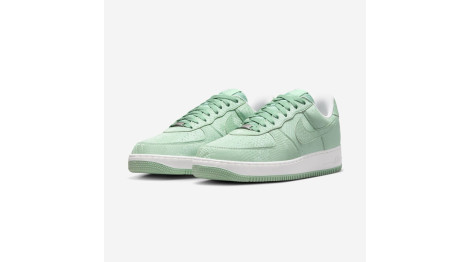 Kobe Bryant x Nike Air Force 1 Low Steam