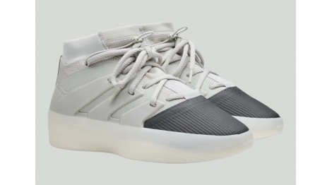 ADIDAS FEAR OF GOD ATHLETICS ONE “BLACK TOE” сочетание дизайнерского креатива, функциональности и комфорта.