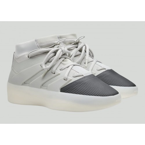 ADIDAS FEAR OF GOD ATHLETICS ONE “BLACK TOE” сочетание дизайнерского креатива, функциональности и комфорта.