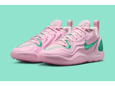 Nike A’Two “Pinkies Up”