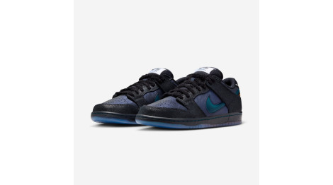 Bluetile x Nike SB Dunk Low Pro Butterfly