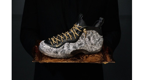 Victor Solomon x Nike Air Foamposite One “Trophies”