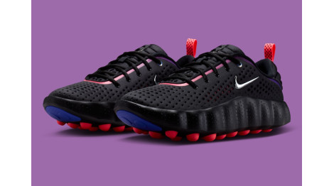 Nike Mind 002 