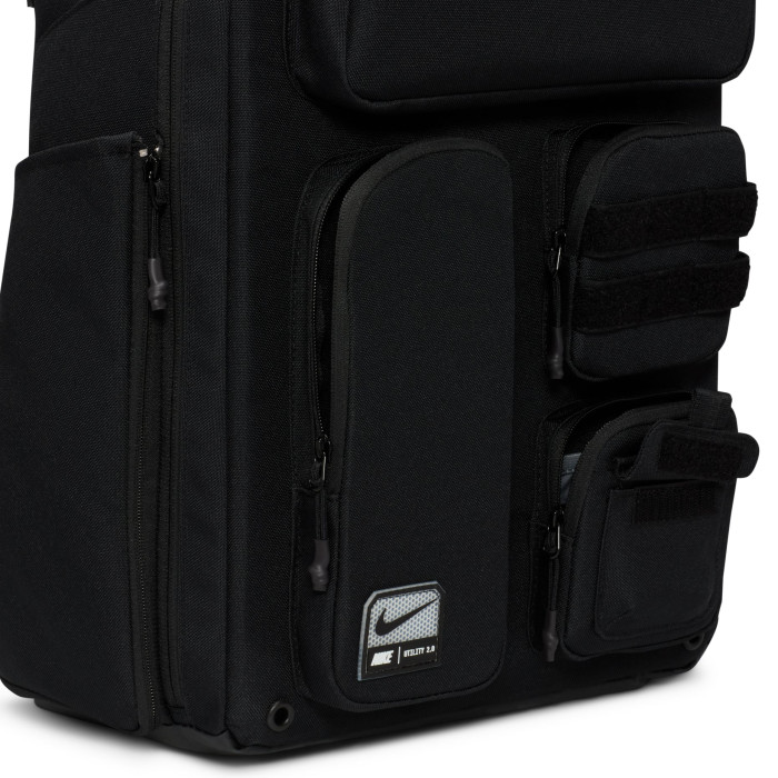 Рюкзак Nike Utility Elite 37L Backpack Black/Black/White Рюкзак Nike Utility Elite 37L Backpack Black/Black/White
