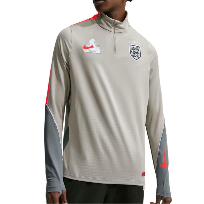 Лонгслив Palace x Nike England Dri-FIT Strike Drill Top Pewter Grey/Cool Grey/Bright Crimson Лонгслив Palace x Nike England Dri-FIT Strike Drill Top Pewter Grey/Cool Grey/Bright Crimson