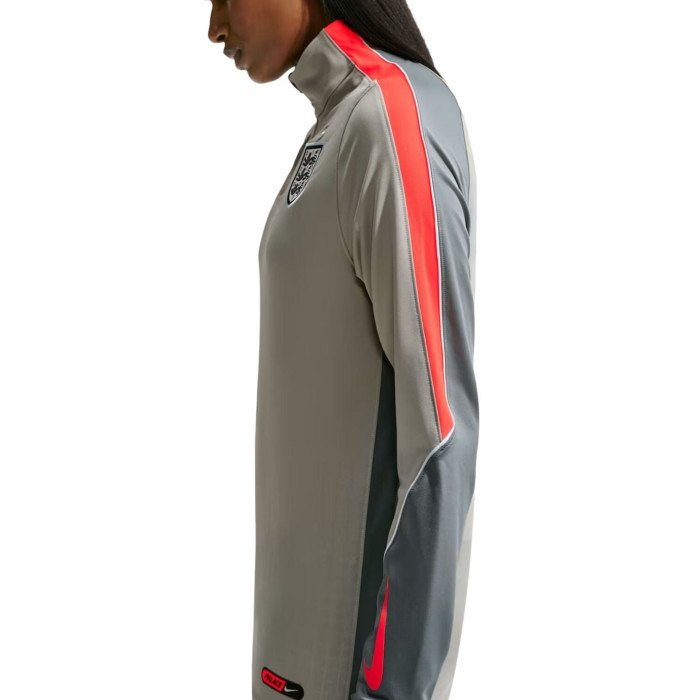 Лонгслив Palace x Nike England Dri-FIT Strike Drill Top Pewter Grey/Cool Grey/Bright Crimson Лонгслив Palace x Nike England Dri-FIT Strike Drill Top Pewter Grey/Cool Grey/Bright Crimson