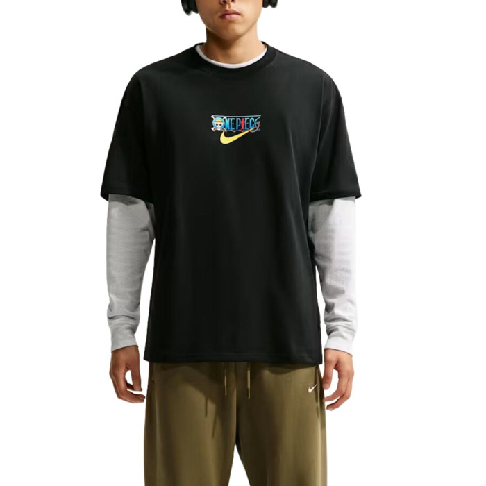 Футболка Nike x One Piece Graphic T-Shirt Black Футболка Nike x One Piece Graphic T-Shirt Black