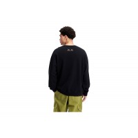KAWS x Uniqlo Longsleeve Sweatshirt (US Sizing) Black