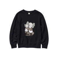 KAWS x Uniqlo Kids Longsleeve Sweatshirt (US Sizing) Black