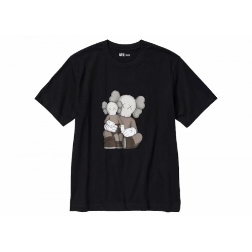 KAWS x Uniqlo UT Short Sleeve Graphic T-shirt (Asia Sizing) Black
