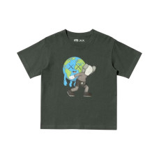 Uniqlo KAWS UNIVERSE Kids UT Graphic T-shirt Gray