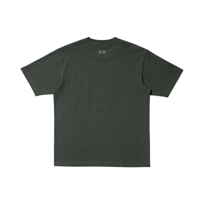 Футболка Uniqlo KAWS UNIVERSE UT Graphic T-shirt Gray Футболка Uniqlo KAWS UNIVERSE UT Graphic T-shirt Gray
