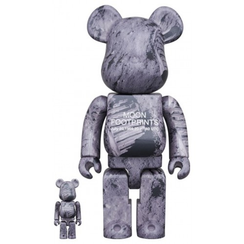 Оригинальный набор фигурок Bearbrick Apollo 11 Moon Footprints 100% & 400% Set - 7см и 28см
