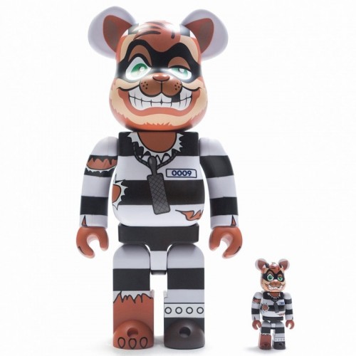 Набор из двух фигурок Bearbrick BAIT x Medicom TMNT Scratch 100% & 400% Set White/Black - 7см и 28см.