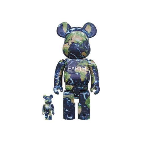 Набор из двух фигурок Bearbrick Earth (Columbia Space Shuttle) 100% & 400% Set - 7см и 28см.