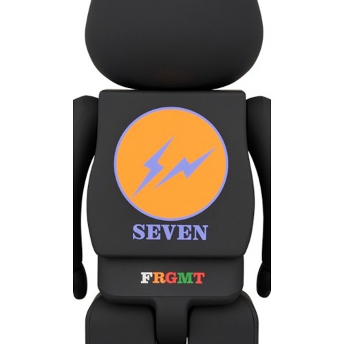 Оригинальный набор фигурок Bearbrick ROBERT INDIANA x fragmentdesign 100% & 400% Set Black/White - 7см и 28см