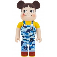 Большая фигурка (70см) Bearbrick x BAPE Peko-chan 1000% Blue Camo