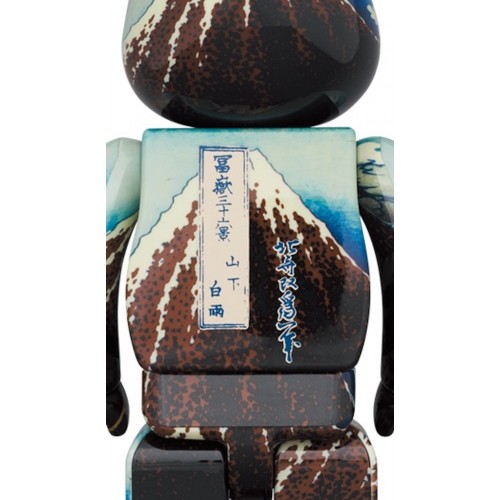 Оригинальная большая фигурка Bearbrick x Kitasai Katsushika "White Rain Under the Thirty-Six Views of Mount Fuji" 1000% - 70см
