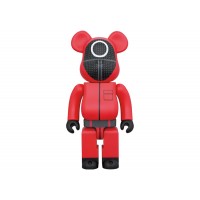 Большая фигурка (70см) Bearbrick x Squid Game Guard (Circle) 1000%
