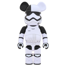 Большая фигурка (70см) Bearbrick x Star Wars First Order Stormtrooper Executioner 1000% Multi