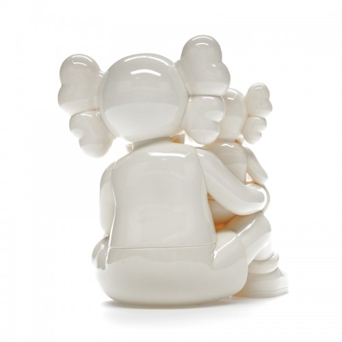 KAWS Holiday Changbai Mountain Vinyl Figure Snowy White KAWS Holiday Changbai Mountain Vinyl Figure Snowy White
