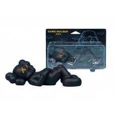 KAWS HOLIDAY JAPAN Vinyl Figure Black