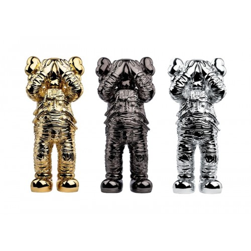 Фигурка KAWS Holiday Space Figure Gold/Black/Silver Set
