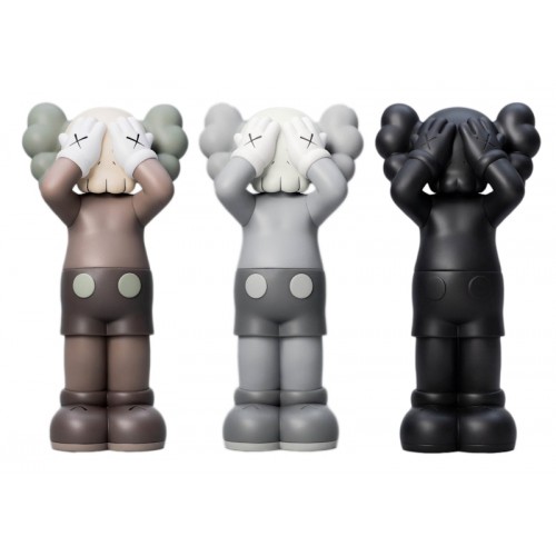 Фигурка KAWS Holiday UK Vinyl Figure Brown/Grey/Black Set