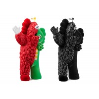 KAWS KACHAMUKKU Vinyl Figure Green/Red & Black Set