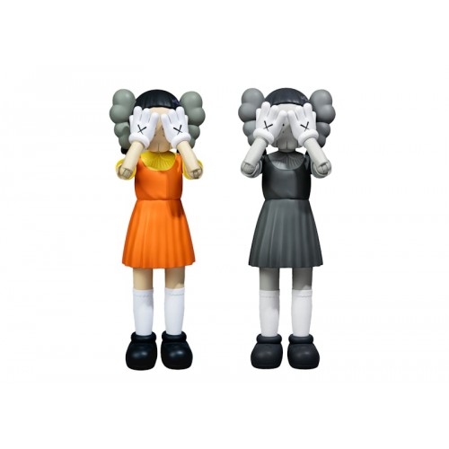 KAWS Young-Hee Vinyl Figure Set