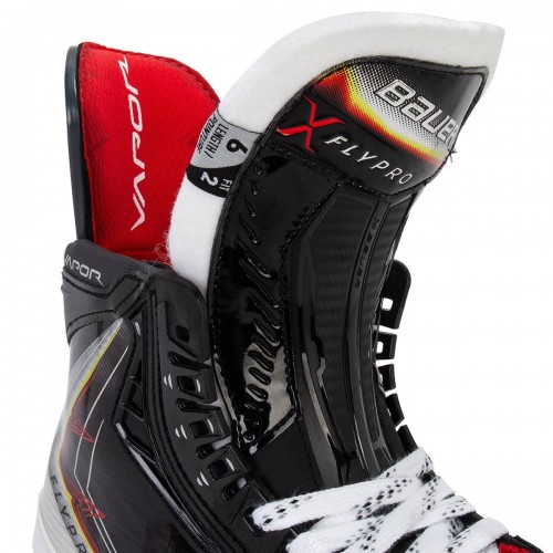 Коньки хоккейные подростковые Bauer Vapor FlyPro Intermediate Ice Hockey Skates With Runner