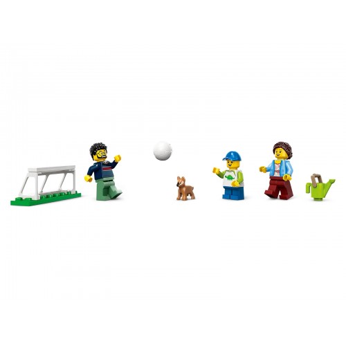 Конструктор LEGO City Family House and Electric Car Set 60398