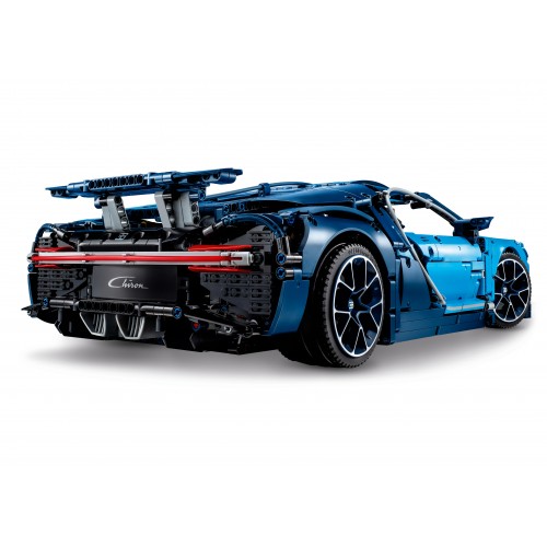 Конструктор LEGO Technic Bugatti Chiron Set 42083