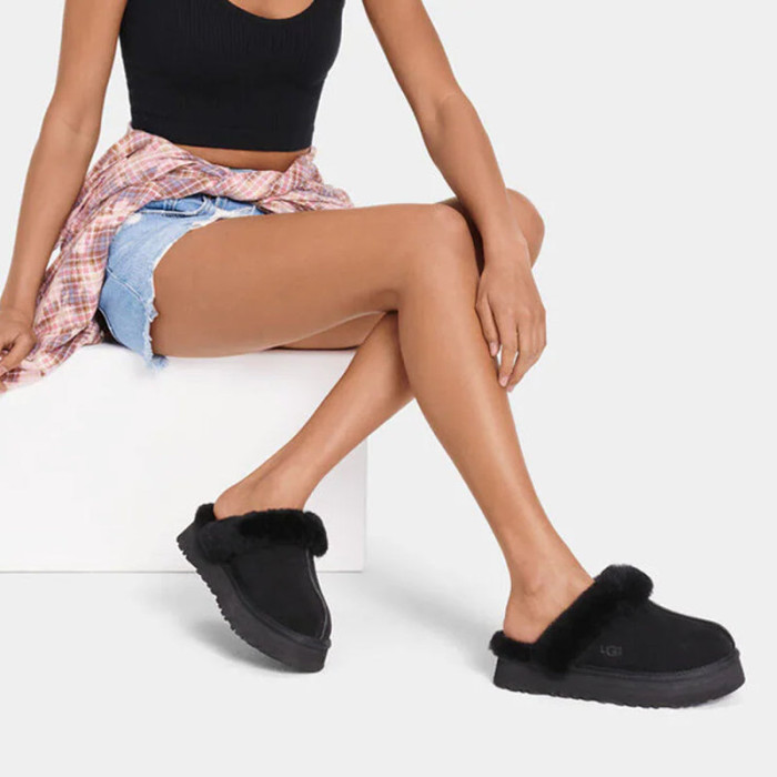UGG Wmns Disquette Slipper Black - женская сетка размеров UGG Wmns Disquette Slipper Black - женская сетка размеров