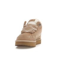 Женские UGG Lowmel Sand (W)