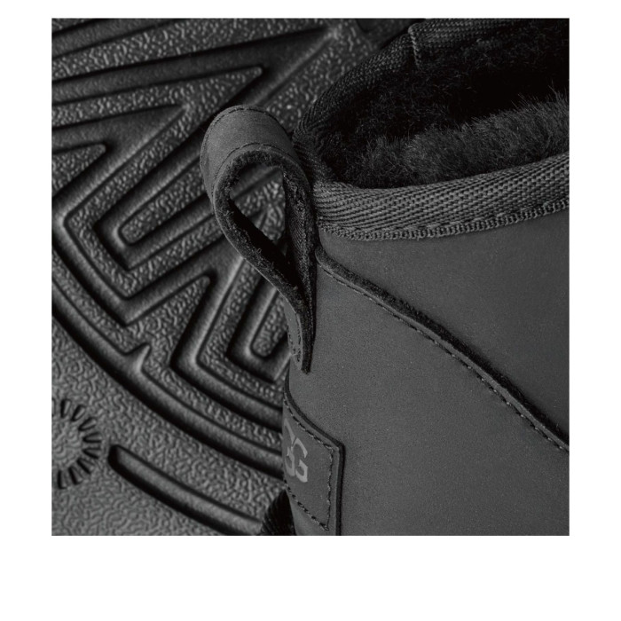 UGG Classic Ultra Mini Leather Boot Black (W) - женская сетка размеров UGG Classic Ultra Mini Leather Boot Black (W) - женская сетка размеров
