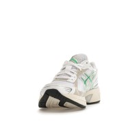 Женские кроссовки ASICS Gel-1130 White Malachite Green Off White Midsole (W)