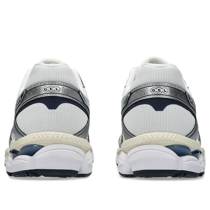 ASICS Gel Cumulus 16 White Midnight - мужская сетка размеров ASICS Gel Cumulus 16 White Midnight - мужская сетка размеров