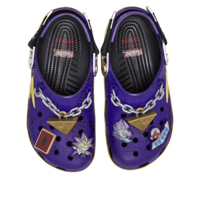 Crocs Classic Clog Yu-Gi-Oh! Yugi Yami Purple Multi-Color - мужская сетка размеров Crocs Classic Clog Yu-Gi-Oh! Yugi Yami Purple Multi-Color - мужская сетка размеров