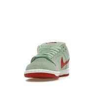 Кроссовки Nike SB Dunk Low Medium Mint Gym Red