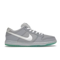 Кроссовки Nike SB Dunk Low Marty McFly