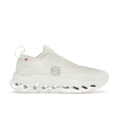 On Running Cloudtilt LOEWE All White - мужская сетка размеров