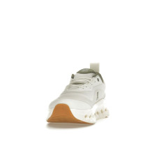 Женские On Running Cloudtilt 2 LOEWE White Khaki (W)