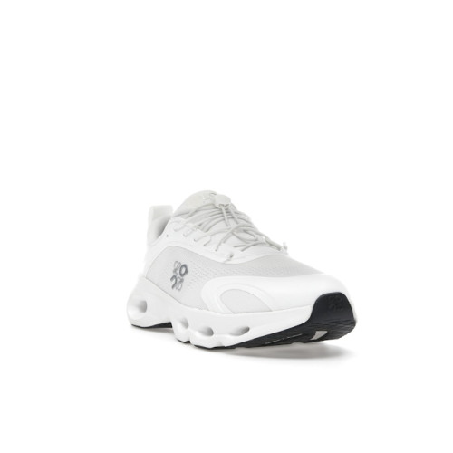 On Running Cloudsolo LOEWE White Light Grey (W) - женская сетка размеров On Running Cloudsolo LOEWE White Light Grey (W) - женская сетка размеров