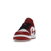 Jordan 1 Low Bulls